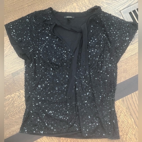 ESCADA Sequin Beaded embellished Short Sleeve Tie front Top Women’s size small - Picture 5 of 10